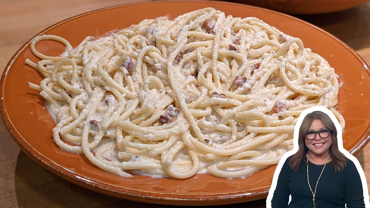 How to Make Bucatini with Creamy Bacon and Onion Sauce | Rachael Ray | Rachael Ray Show