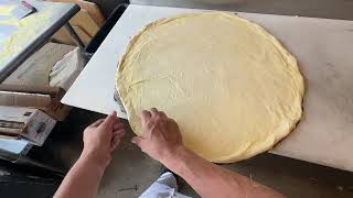 POV: 5 Minutes of Working at a Pizzeria Wealth