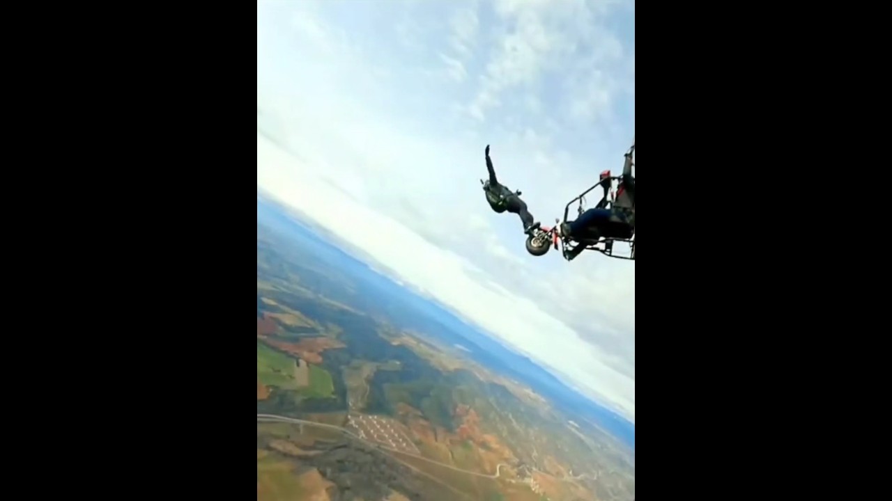 Paratrike jump. #skydiving #nosgustaelvuelo #skydiving #volamos #skydive_is_my_passion