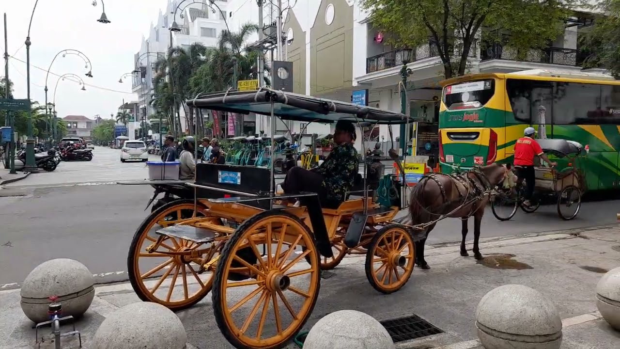 Jalan Malioboro , Indonesia  @Tari Luhur