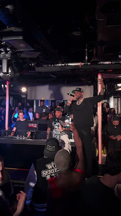 Fabolous sings ‘Thim Slick’ ft. Jeremih live at this Tape London after party #tapelondon  #fabolous