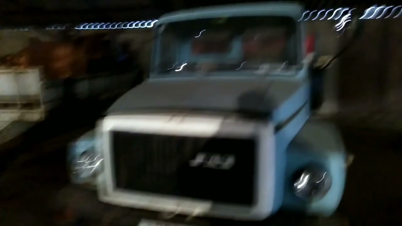 Среднетоннажный грузовой автомобиль