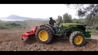 JOHN DEERE 5100GL & NEW HOLLAND TN90F Giannhs Kospetas & Fotis Kospetas