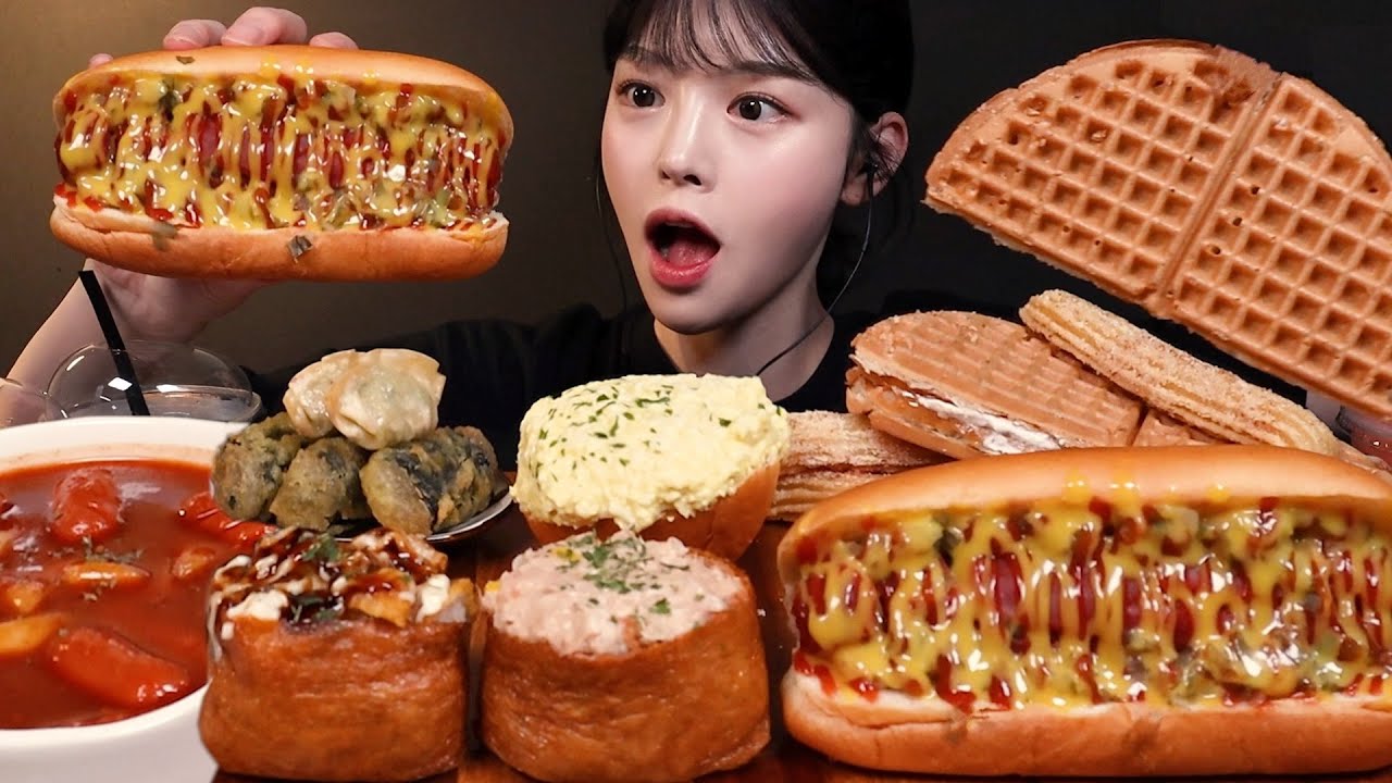 SUB)먹고싶은 거 다 먹는 날! 떡볶이 대왕유부초밥 핫도그 츄러스 튀김까지 카페 분식 꿀조합 리얼사운드 Snacks & Dessert Mukbang Asmr