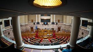 Συνταγματική Αναθεώρηση: Μεθοδεύσεις για επικίνδυνες παρεμβάσεις στη λειτουργία των κομμάτων