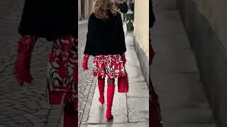 Модные люди в красном. Ноябрь 23 #italy #lifestyle #fashion #милан #мода  #red #red #красныйбархат