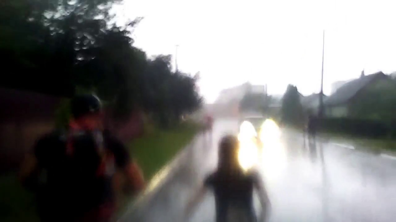 Вот это дождяра!!! Дождь, молния, гроза, гром, ливень, очень страшно ...