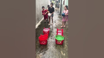 nhóm thiện thử thách trò chơi thảy bóng vào gỗ được thưởng tiền ￼1#funny