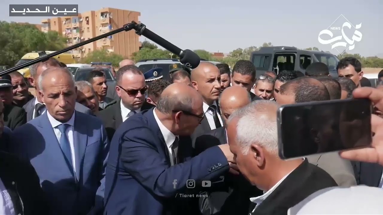 والي ولاية تيارت بوقرة علي ينفعل بسبب المقاول الذي يقم بمشروع التحصيصات الإجتماعية ببلدية عين الحديد