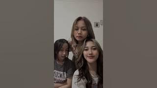 Live tiktok bareng temen gasadar ada yang keluar #viral #blunder #live 