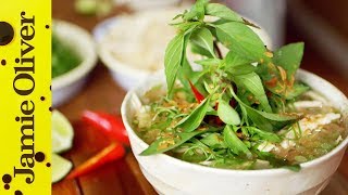 Vietnamese 'Pho Ga' Chicken Noodle Soup | Thuy Pham-Kelly screenshot 4