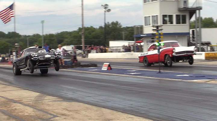 Brew City Gassers matching up on Saturday of the 2022 Glory Days Vintage Drags at Byron Dragway