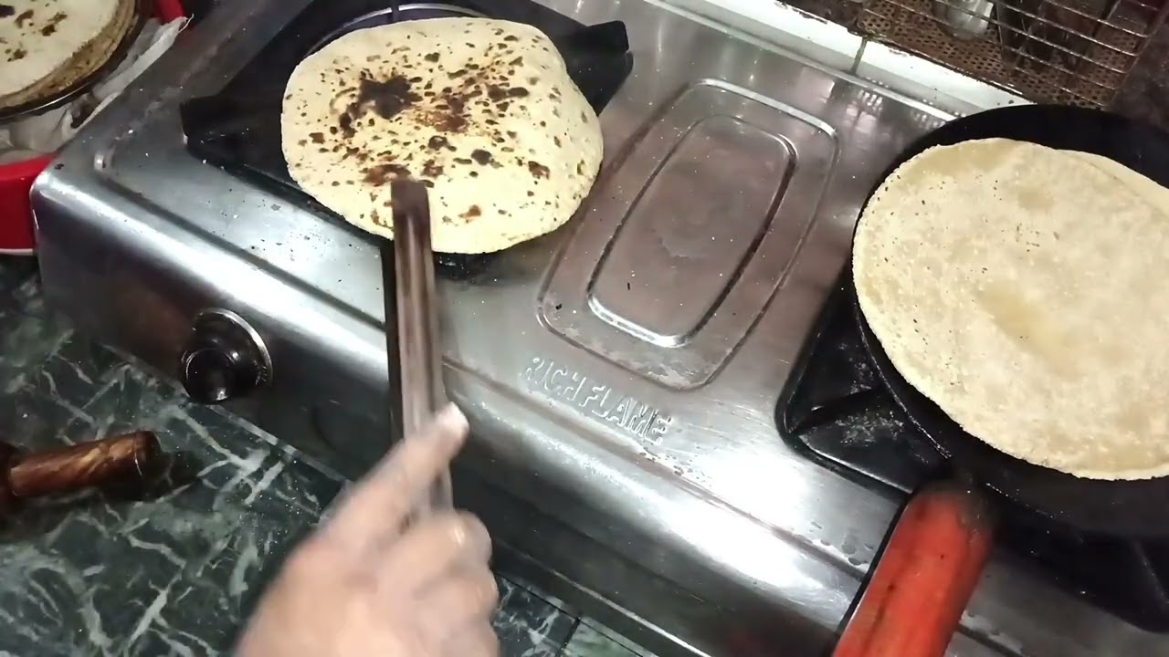 Roti making #dailyvlog #everydaycooking #youtubevideo #vlog #viral #food #dailycookingvlog #youtube 