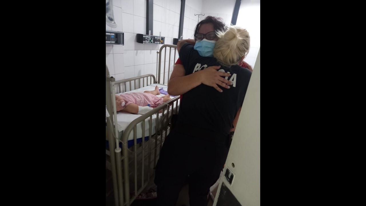 La policía de San Miguel salvó a una beba con maniobras de RCP