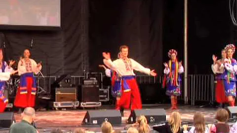 Mak Hopak at BloorFest 2008 (Ukrainian Dance)