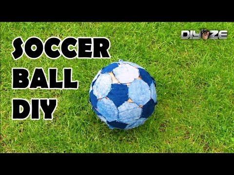 Video: Paano Gumawa Ng Soccer Ball