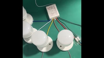 Công tắc điều khiển từ xa Rf 4 cổng TOUXIN điều khiển 4 thiết bị độc lập