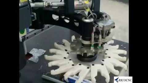 CNC Toolholder forks and cnc tool holders with tightening fixtures