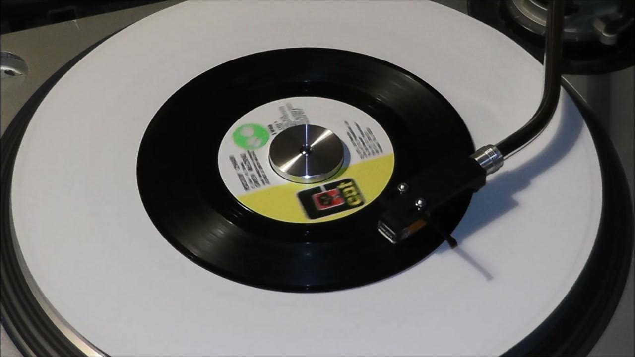 Gwen McCrae Rockin' Chair 45RPM YouTube