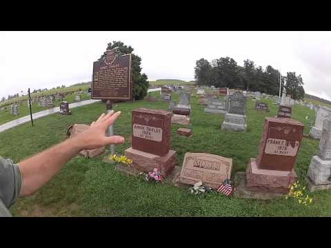 visit to Annie Oakley's grave - YouTube