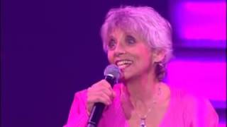 Video thumbnail of "Nicole Rieu - Et bonjour à toi l'artiste (Live Age Tendre 7)"