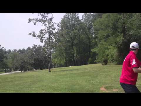 bennett-disc-golf-drive-hole-#9-furman-university