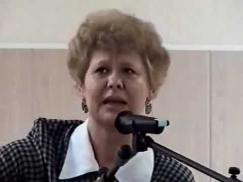 Песню парень подними повыше ворот. Песню парень подними повыше ворот. Онасини хор килган фото. В гавань заходили корабли песня текст. Виктор супрун штрафбат.