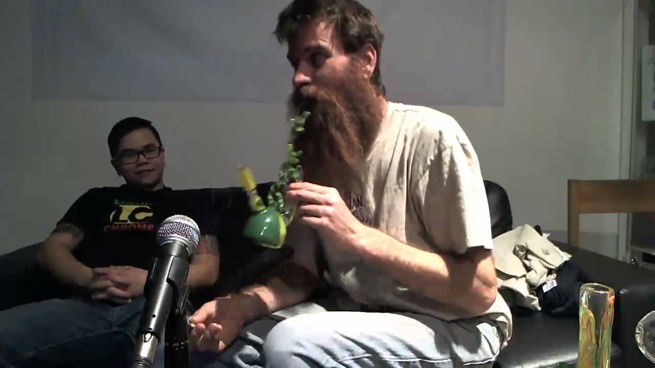 glassblowing show The Redbeard Show #43: Great Canadian Glass Gathering Movie Premiere