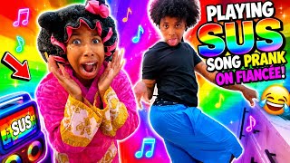 PLAYING SUS 🌈 SONGS PRANK ON FIANCÉE 🤯!!