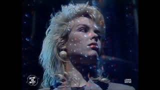 KIM WILDE - Top Of The Pops TOTP (BBC - 1981) [HQ Audio] - Water on glass