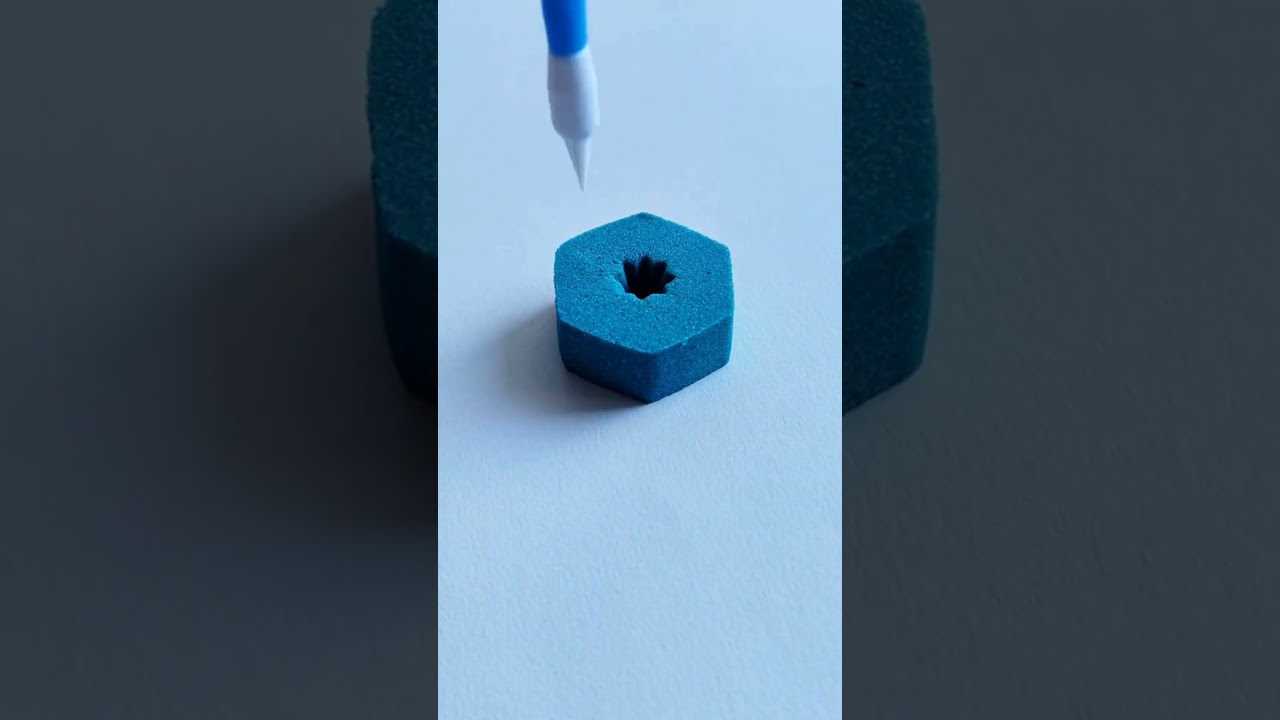 The Royal Garden’s Monkey Problem – A Hilarious Disruption