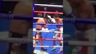UpCloseSloMo! Gervonta Davis quick uppercut lands on Santa Cruz! #fighting #boxer #boxing #boxeo