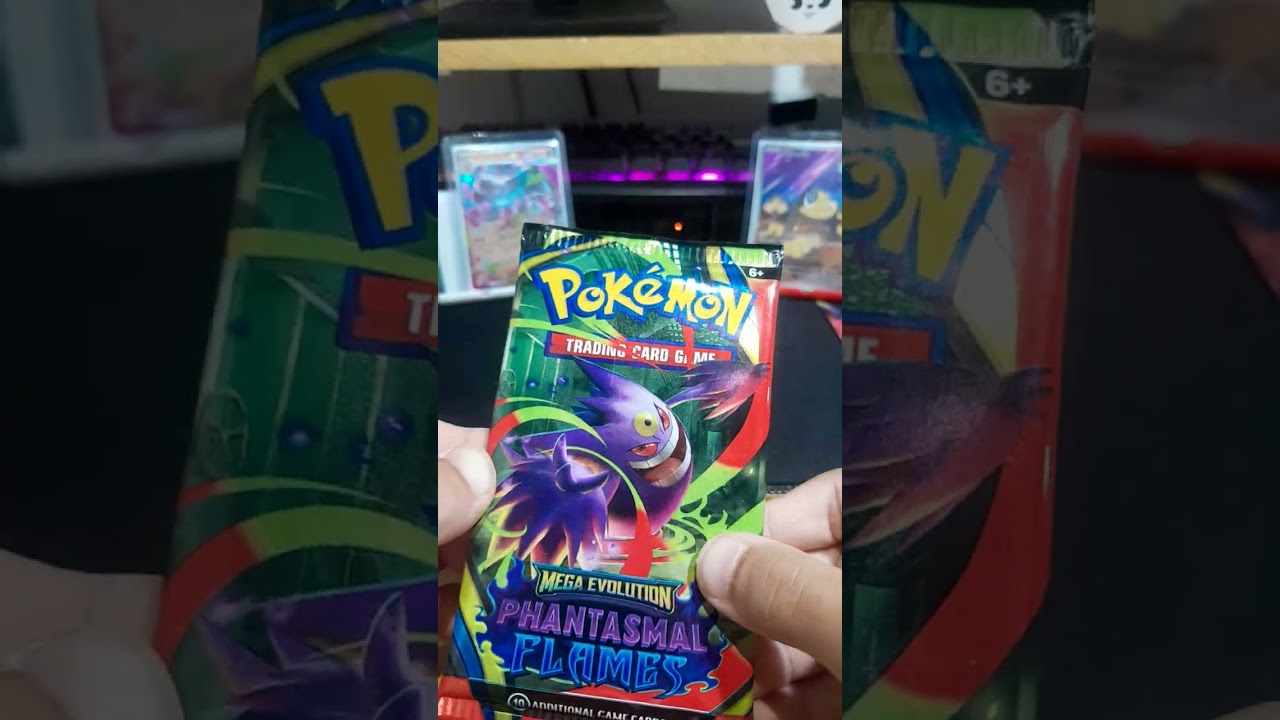 Abriendo un blister promo de phantasmal flames mira que me salio..