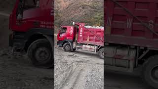 Superb truck #truck #trucking #chinatruck #truckfail #heavyequipment #トラック #トラック運転手 #Lastkraftwagen