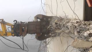 npk s 22 xbr demolition shear on komatsu pc 350 hrd