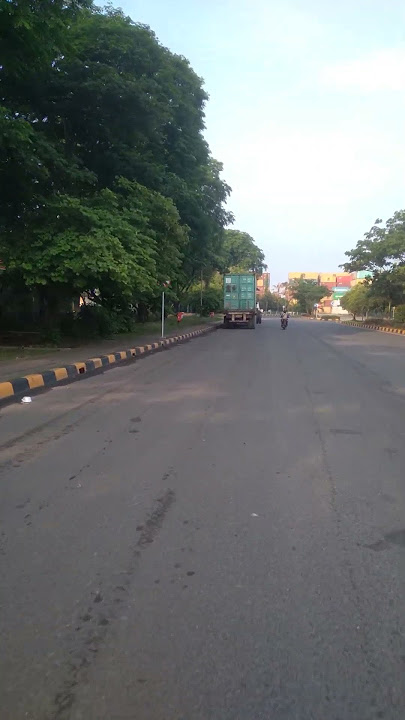 PETI KEMAS DONGFANG PARKIR #music #dj #automobile #ularbesar