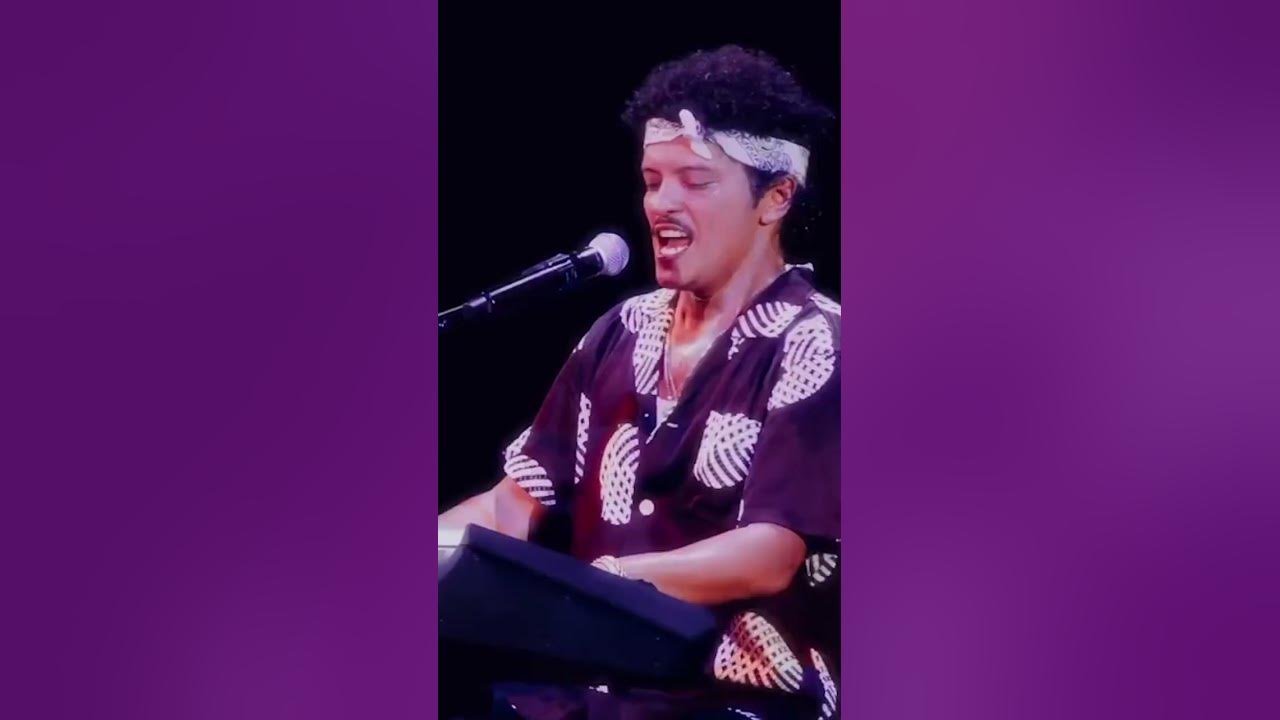 Bruno Mars performing Die With A Smile Live 🥹 Bruno Mars performing Die With A Smile Live 🥹