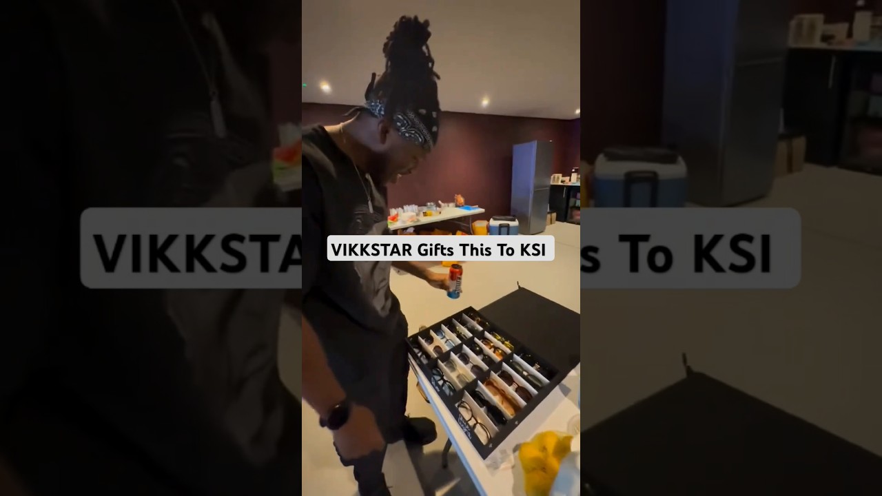 VIKKSTAR Gifts This To KSI...