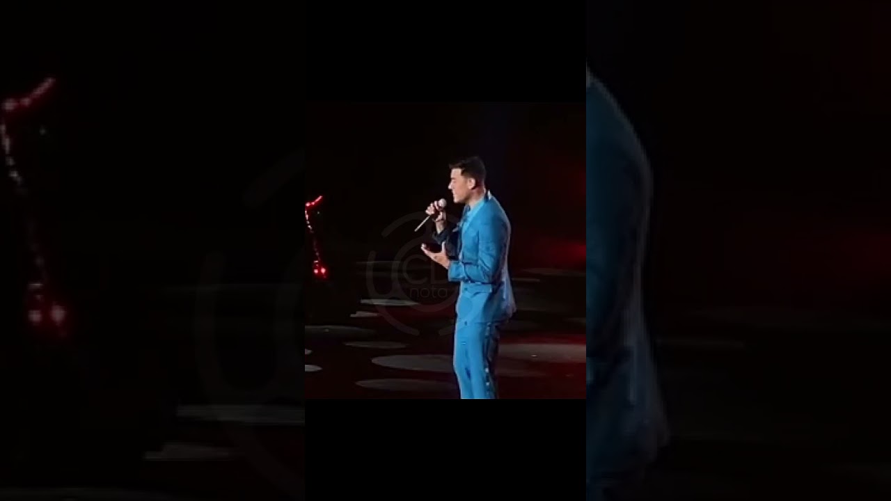 Carlos Rivera dedica 