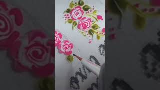 Adesivos caseiros para unhas: como fazer rosas fáceis