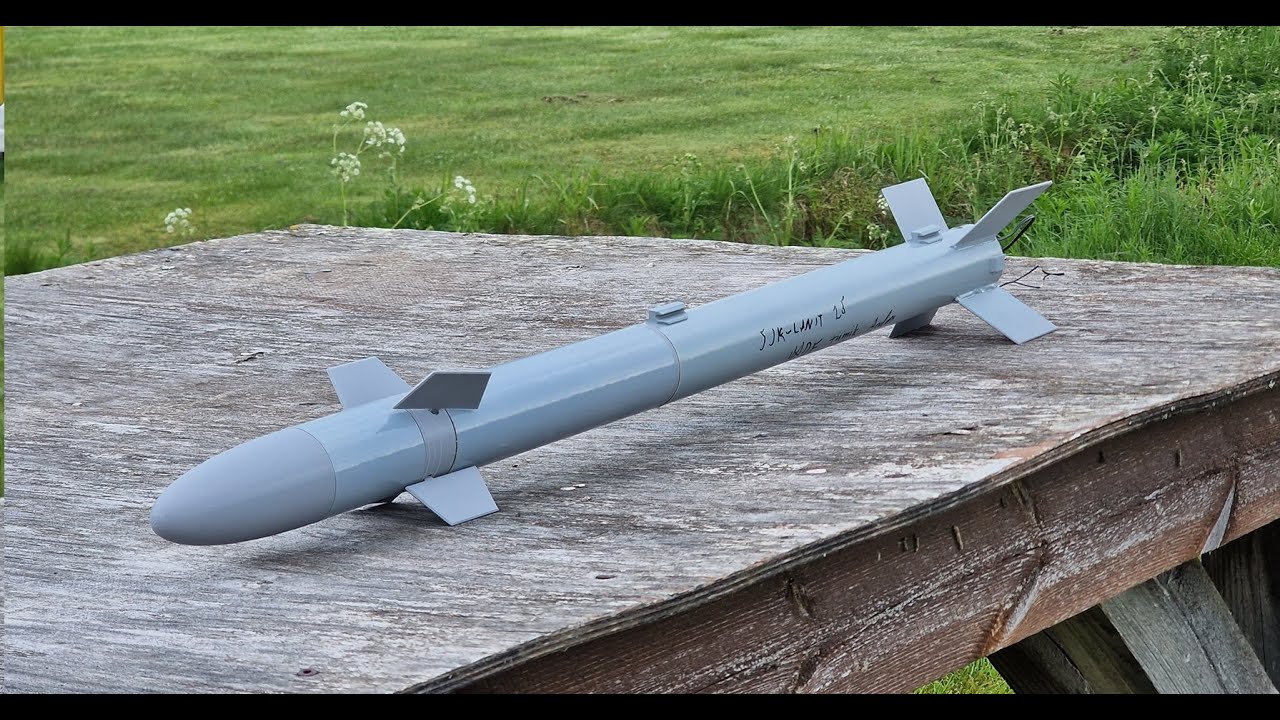 Canard Control Rockets Rocket 11. Flight with control canards - YouTube