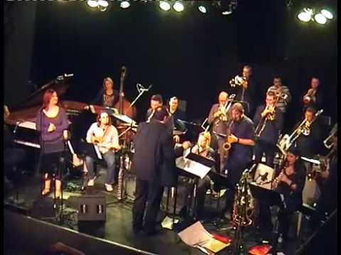 The Robert Bachner Big Band plays "Hoamatswing" composed and arranged by Robert Bachner, featuring Ilse Riedler on clarinet and Barny Girlinger on FlÃ¼gelhorn. Based on the anthem of the state of Upper Austria called "Hoamatgsang" by Hans Schnopfhagen. Recorded on December 29th, 2008 at the Porgy & Bess in Vienna/Austria, filmed by Patschi. As recorded on the latest CD "Wein, Weib & Gesang" by the Upper Austrian Jazz Orchestra. Order CD: www.ats-records.de Download in iTunes: phobos.apple.com New Robert Bachner Big Band DVD "Live in Vienna" www.ats-records.de www.ilseriedler.com http www.sra.at