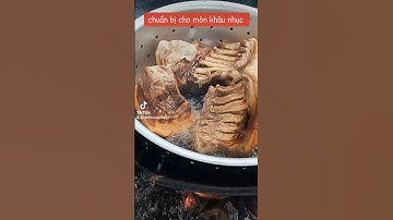 Đám cưới quê em tràng định.Các đầu bếp đang chuẩn bị làm món khâu nhục được gọi là đặc sản quê .