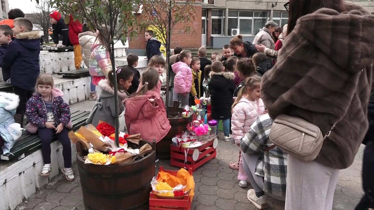 Predškolci u humanitarnoj akciji na trgu