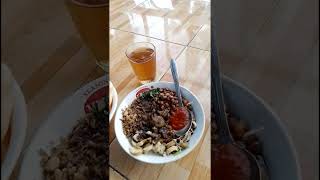 Download Lagu Bukan Sekadar Makan, Tapi Merayakan bahwa Kita Berhasil Melewati Kemarin MP3