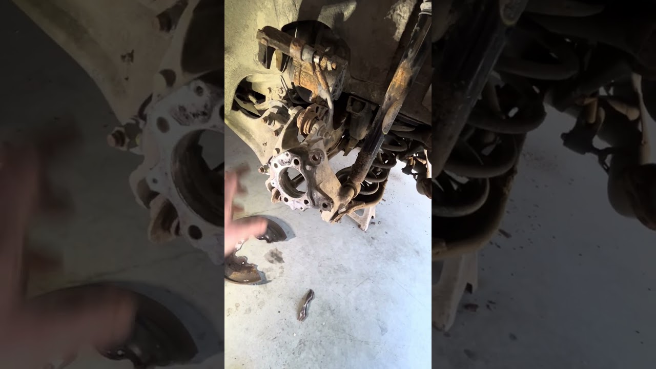 2016 Civic Rear Wheel Bearing Change with Canadian level rust!