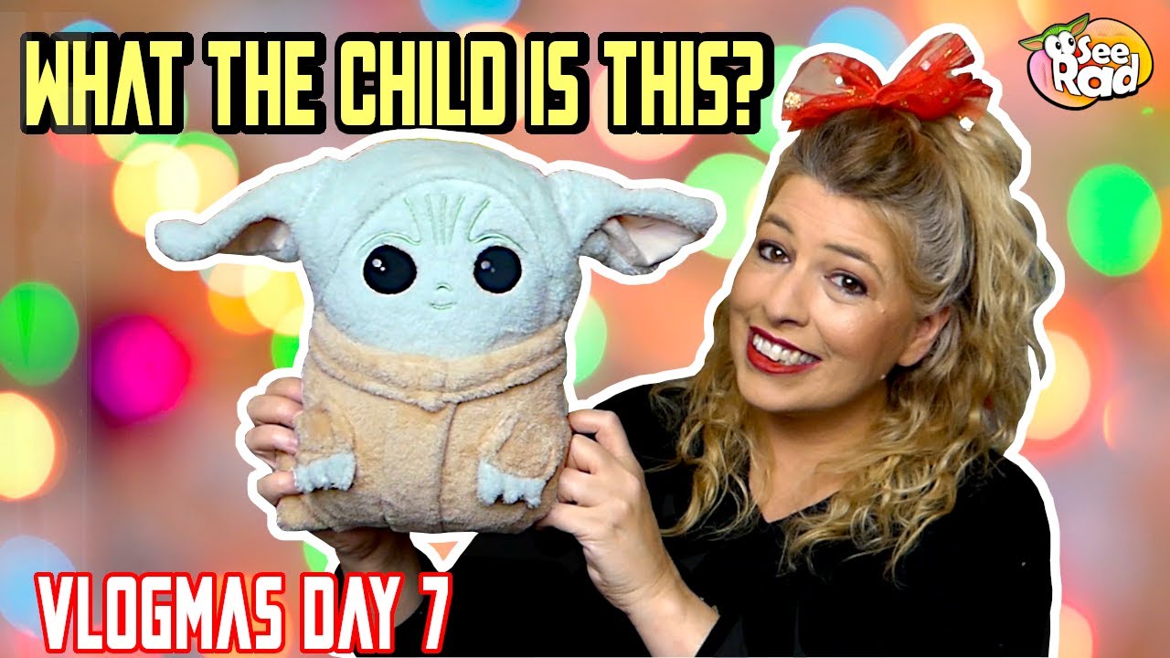 Star Wars The Child Grogu (BABY YODA) Plush Review | Pillow or Blanket? Vlogmas Day 7 [UNIQUE GIFT]