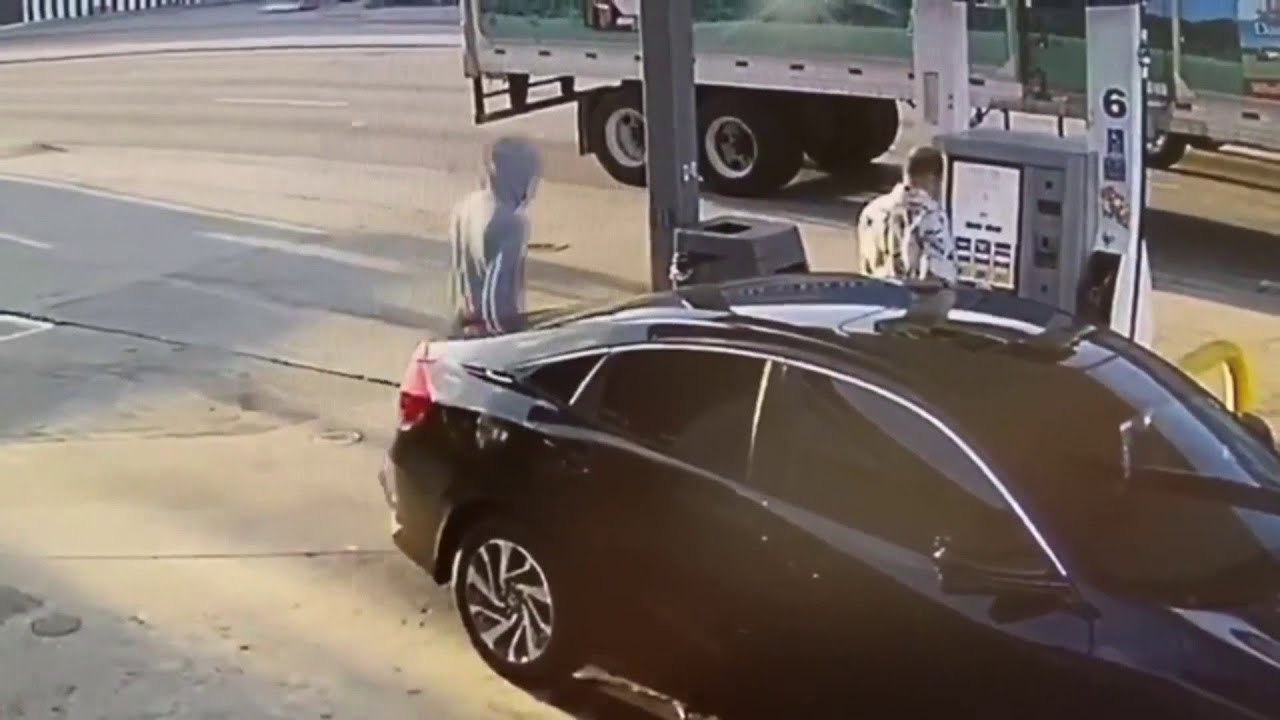 Police search for man who stabbed victim at Miami gas station - YouTube