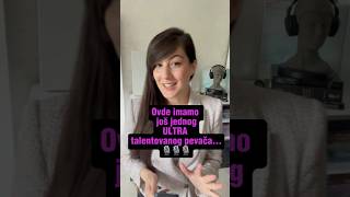 Talentovani Pevač Koji Ne Radi Na Svom Glasu