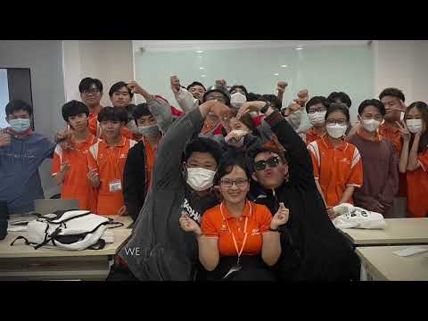 Đã kết thúc 3 học phần tiếng anh 1,2,3 của Ms. Đào rùi :((((, từ lúc gặp cô giờ phải xa Ms. Đào rùi.